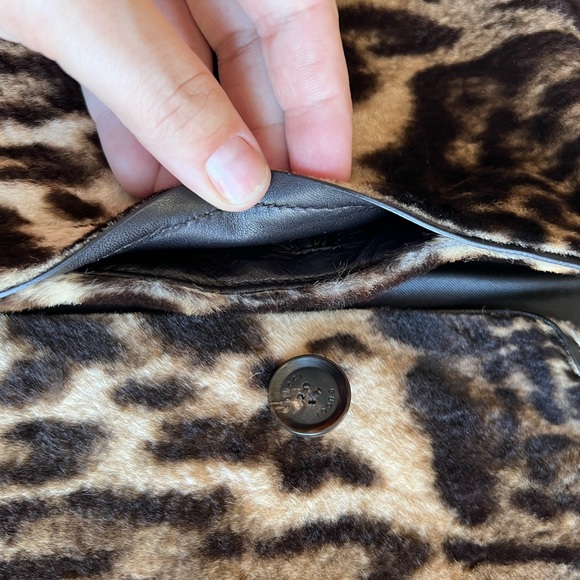 ‼️AUTHENTIC‼️ GUCCI Fur Coat - Picture 10 of 10